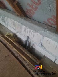 Dom wolno stojący w pobliżu Krosna Odrz.